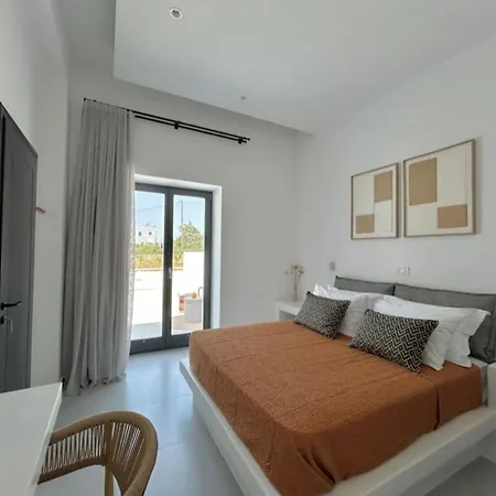Gbr 1 - Golden Residences Villa Chrisi Akti (Paros)