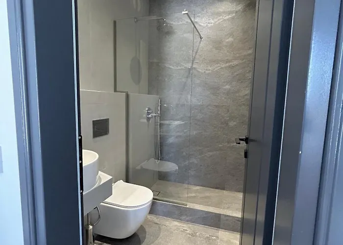 Gbr 1 - Golden Residences